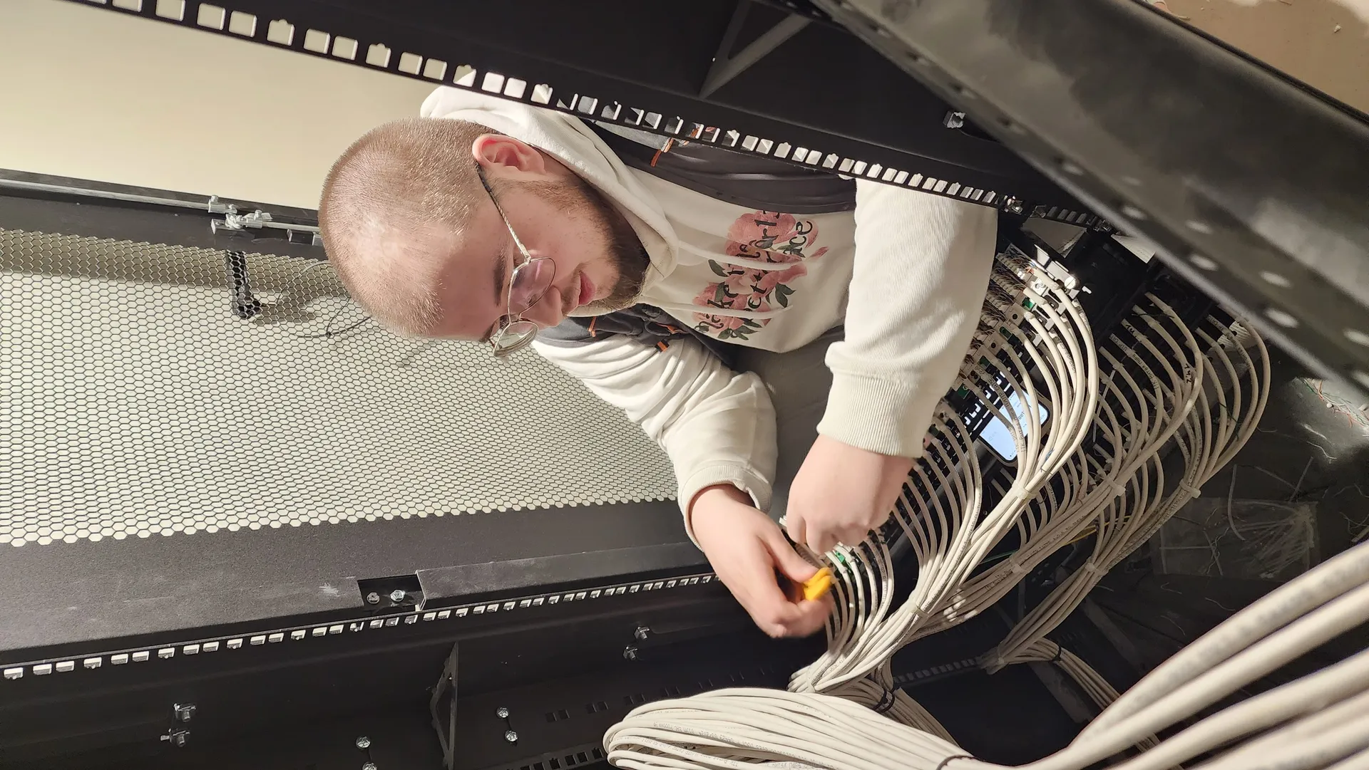 Монтаж МЭШ в школе фото 3